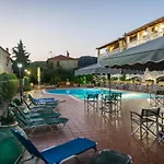 Amalia Apartment Stoupa