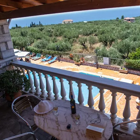 Апартаменты Amalia Ступа